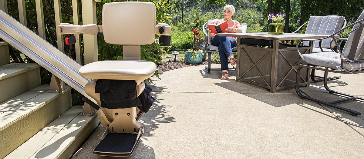 San Francisco price bruno elite sre2010E stair lift that is outdoors, exterior and outside straight rail use